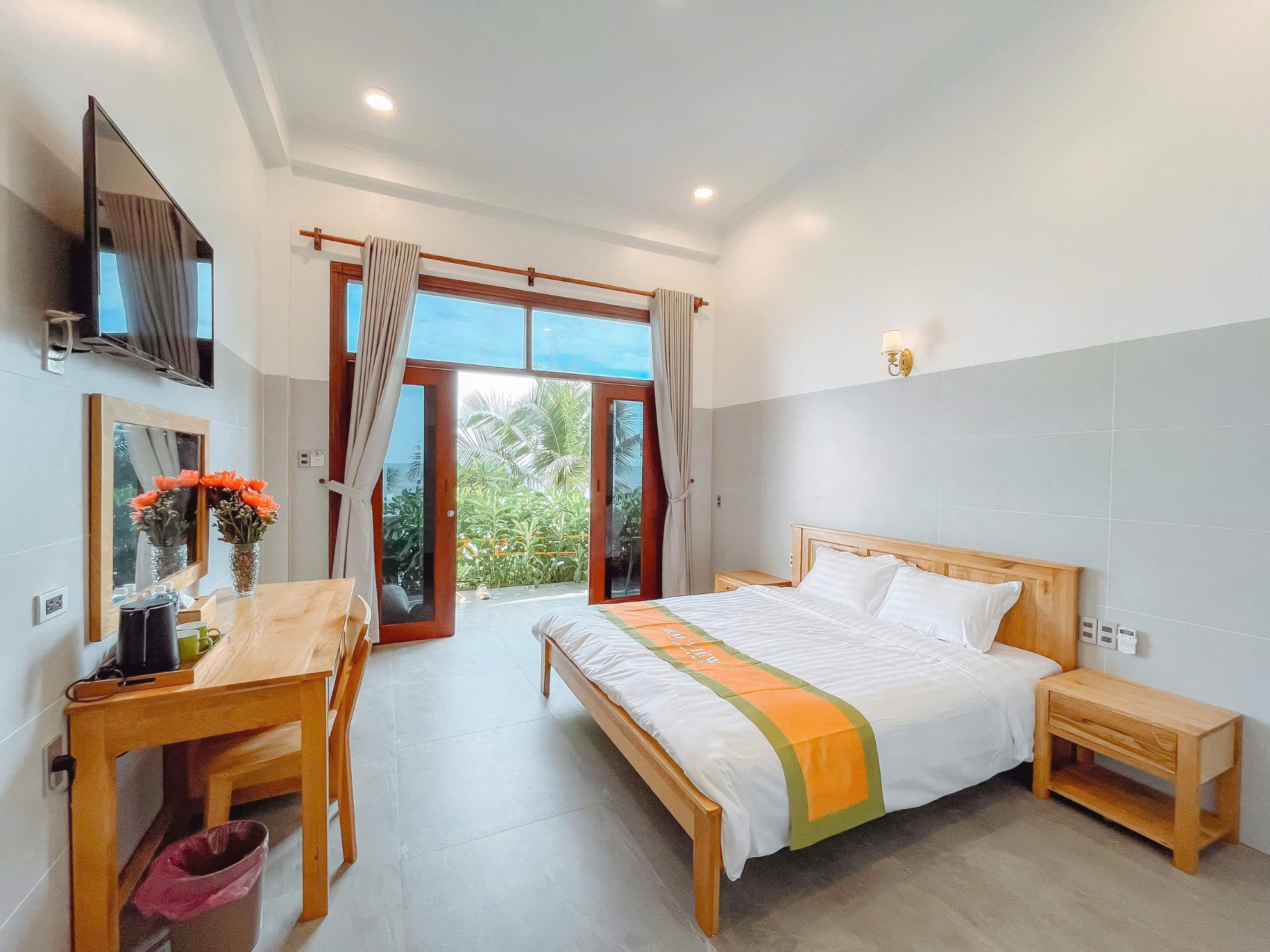 Deluxe Bech Front Double Room - Pool & Seaview