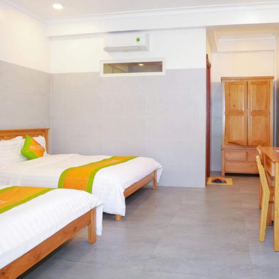 Superior Twin Room - Partial Seaview